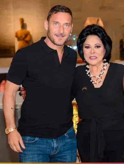 لقاء توتي مع اسعاد يونس